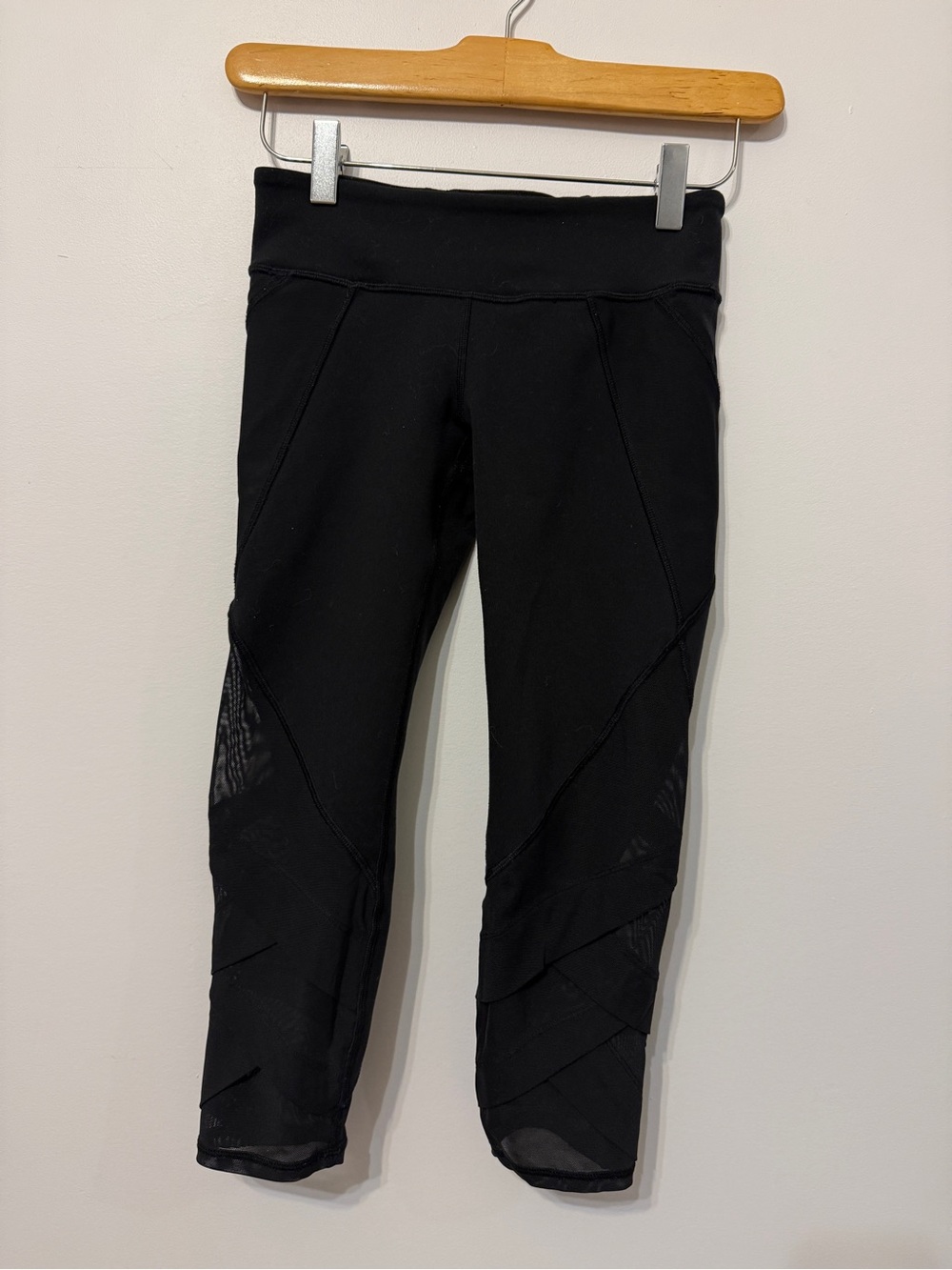 Size 10 Ivivva Girls Black Cropped Mesh Leggings Activewear Dancewear